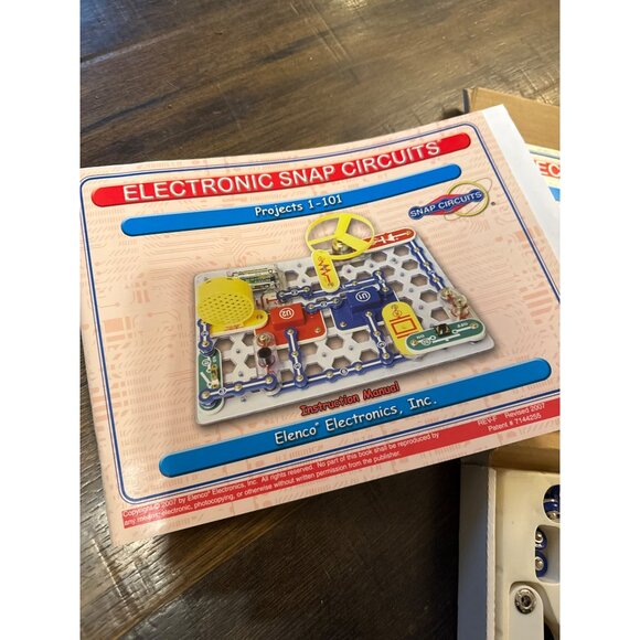 1-305 Projects Elenco Electronics Snap Circuits - Picture 2 of 5